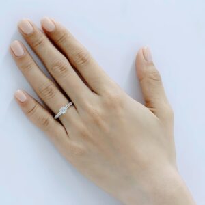 Nhẫn Cầu Hôn Bạch Kim Kim Cương My Kalmia