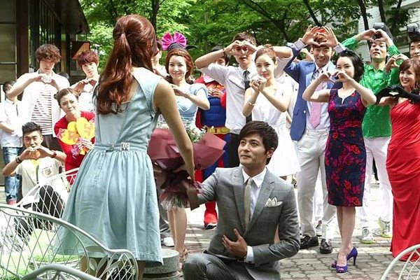 Cầu hôn bằng nhảy Flashmob