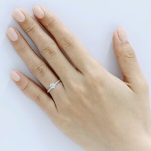 Nhẫn cầu hôn 10K CZ Isabella