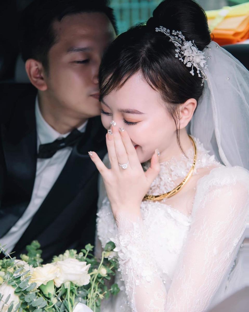Lý do vì sao chọn nhẫn cưới bạch kim
