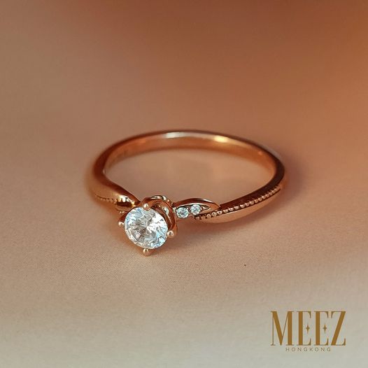 Vì sao nhẫn cầu hôn vàng 18k kiểu dáng đơn giản được yêu thích nhất