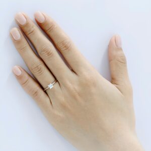 Nhẫn Cầu Hôn 14K CZ Olivia