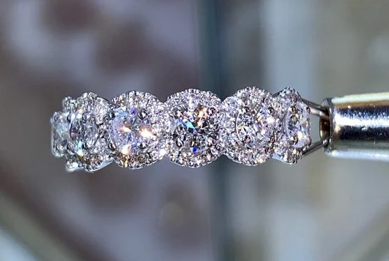 Tìm hiểu về giấy chứng nhận kim cương gra moissanite