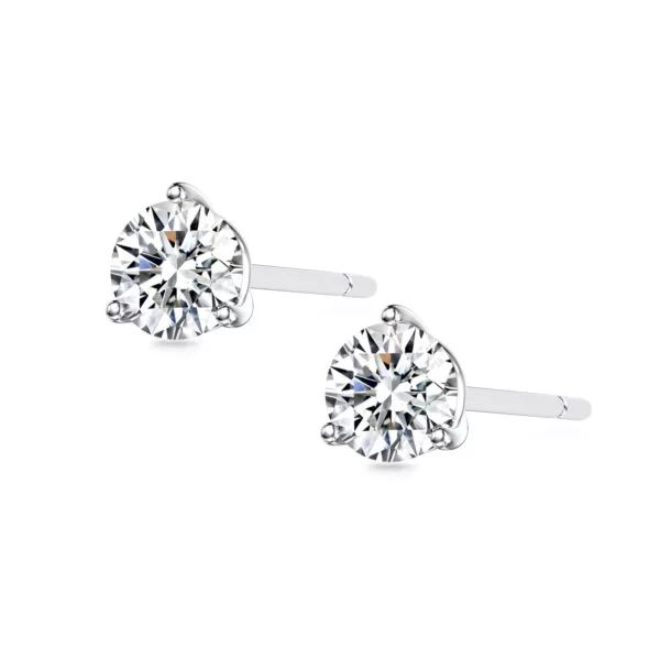 Bông tai kim cương 4ly5 mang lại giá trị thẩm mỹ cao