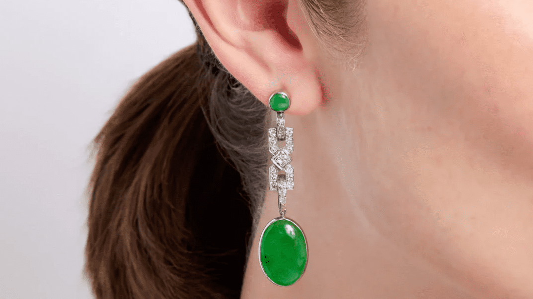 Bông tai ngọc bích kiệt tác nghệ thuật từ trang sức tự thiên 1