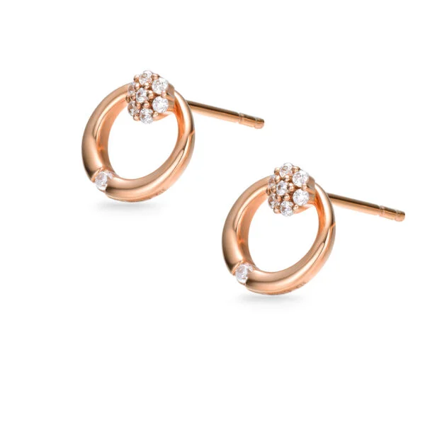 Bông tai vàng 18k cho người lớn tuổi tôn vinh vẻ đẹp quý phái 1