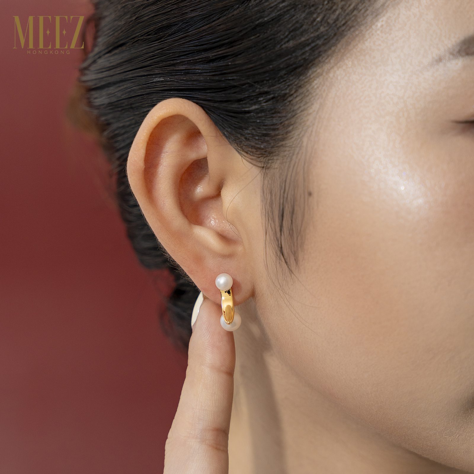 Giá bông tai vàng trắng thay đổi theo thị trường và từng thời điểm 1