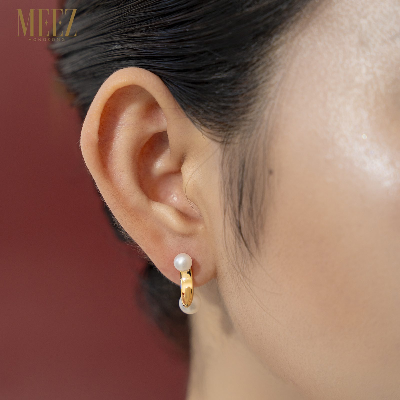 Giá bông tai vàng trắng thay đổi theo thị trường và từng thời điểm