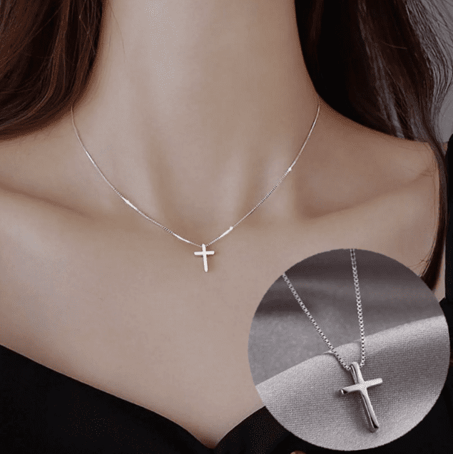 Mặt dây chuyền thánh giá nữ biểu tượng của niềm tin và lòng yêu thương