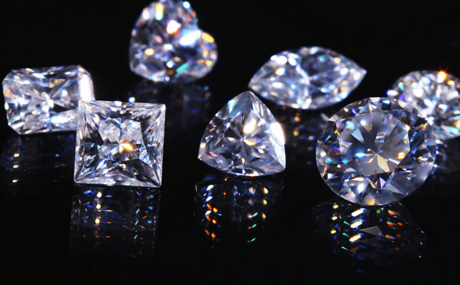 Tìm hiểu cách nhận biết kim cương nhân tạo