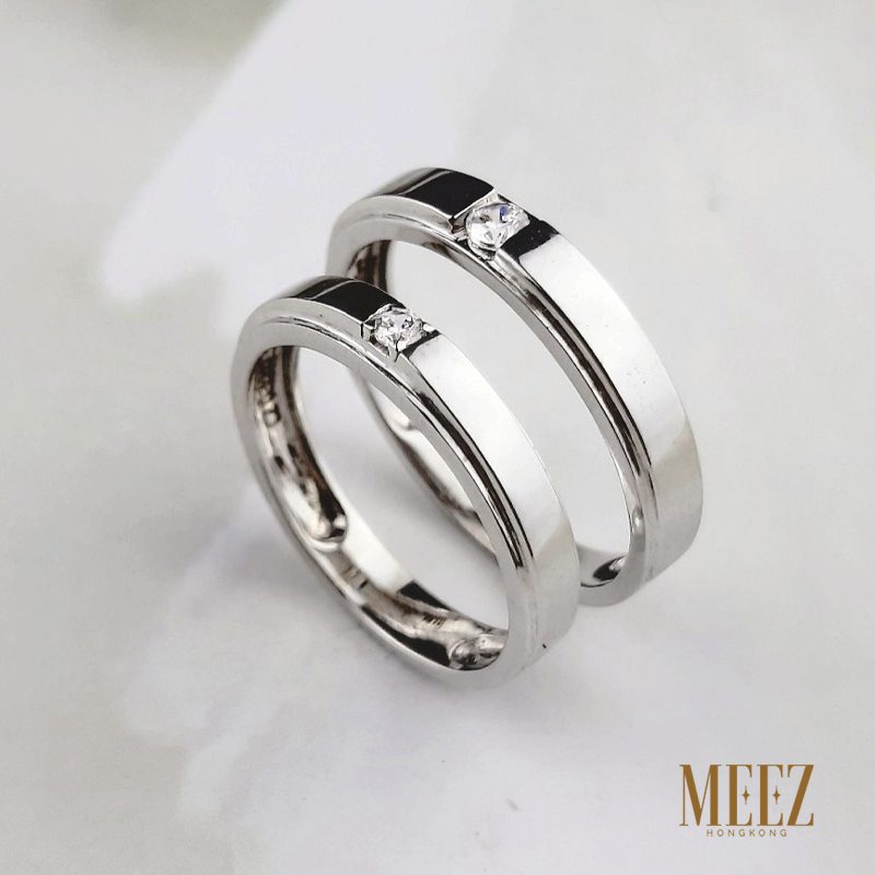 Nhẫn cưới bạch kim trơn vẻ đẹp đơn giản sang trọng mà tinh tế.