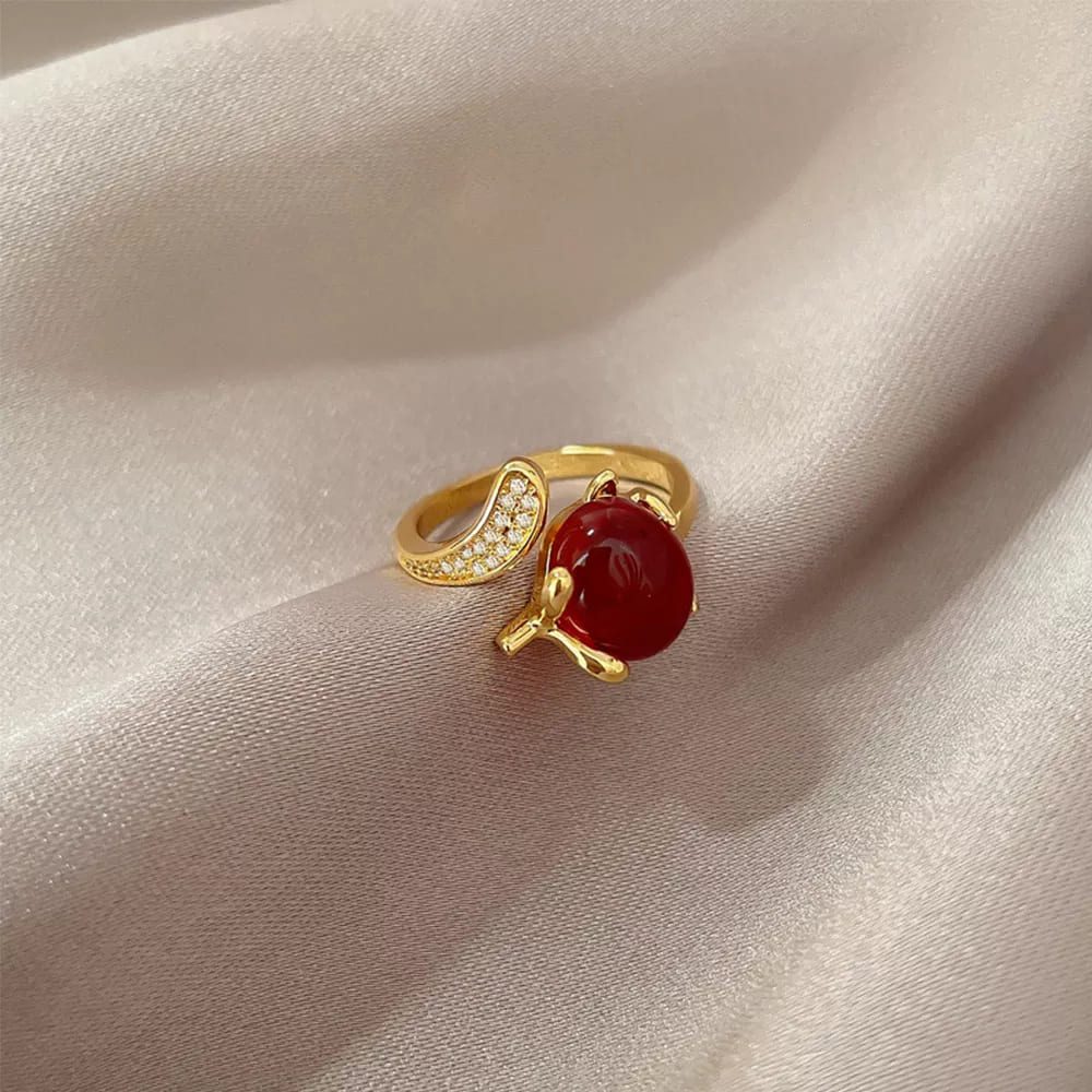 Nhẫn đá đỏ nữ biểu tượng của sắc đẹp, quyền lực và sự sang trọng 5