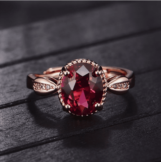 Nhẫn đá ruby nữ đẹp mang ý nghĩa may mắn và bền vững trong tình yêu 1