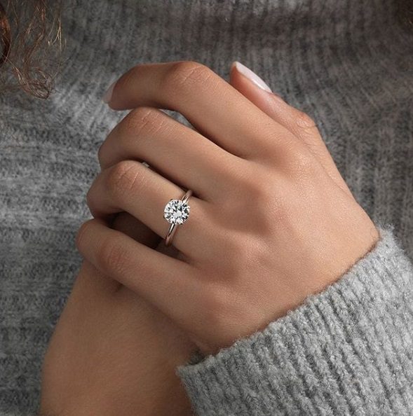 Nhẫn kim cương 1 hột - Biểu tượng của tình yêu bất diệt