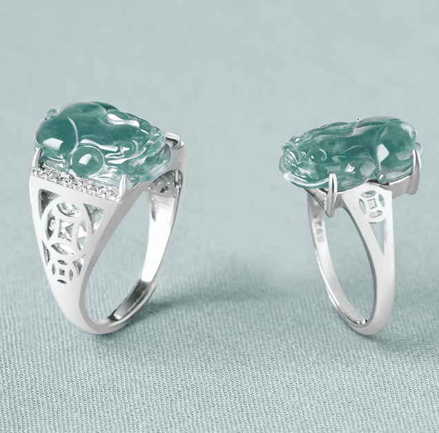 Nhẫn tỳ hưu nữ mệnh kim tượng trưng cho sự mạnh mẽ, kiên định và bền bỉ 3