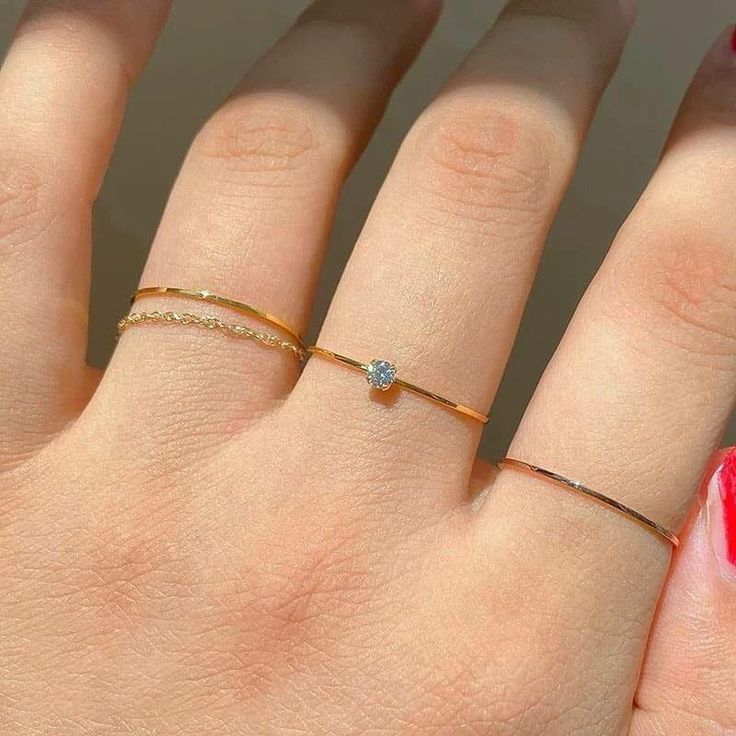 Nhẫn vàng 18K nữ giá dưới 5 triệu thời thượng lấp lánh sắc vàng