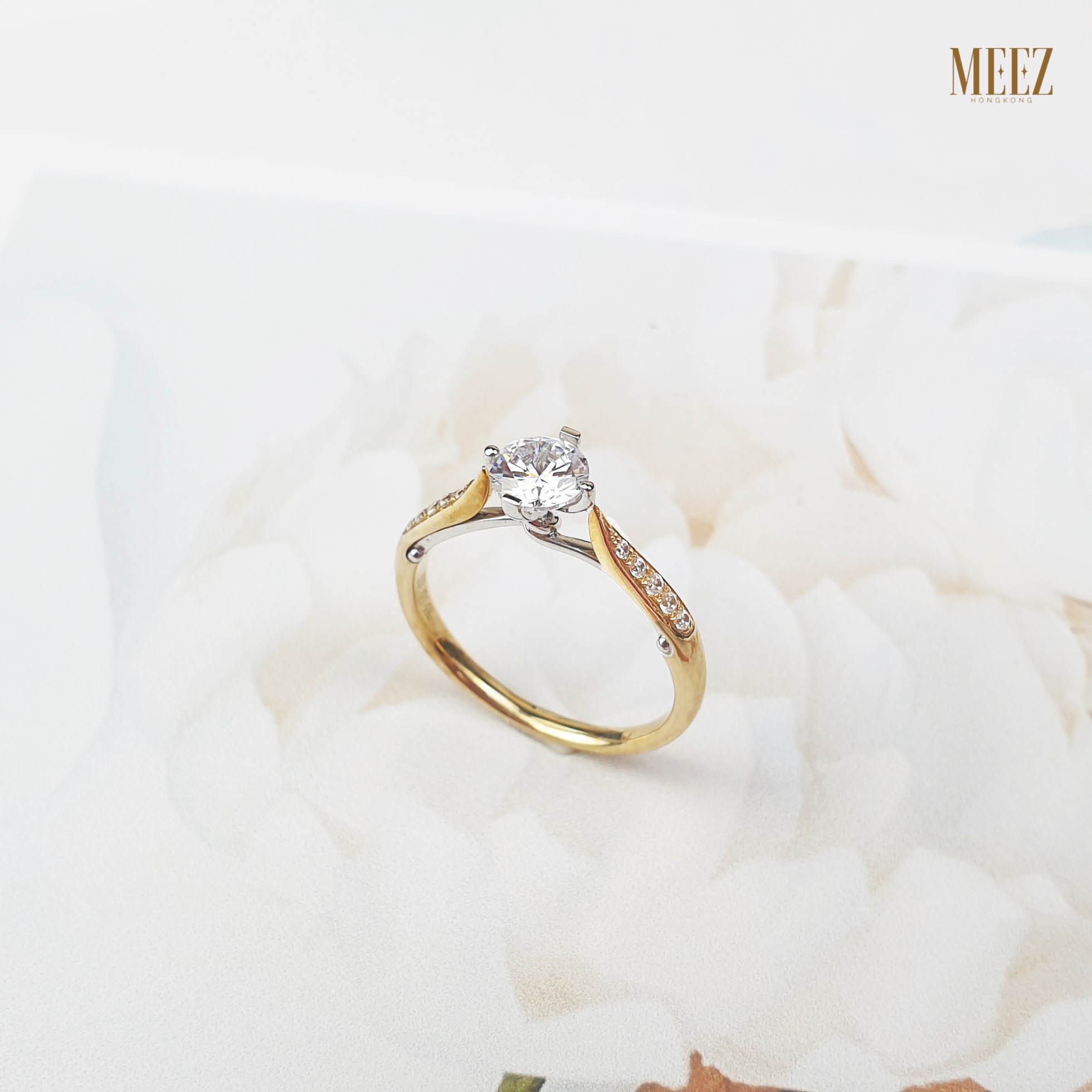Nhẫn vàng hột trắng nữ mang vẻ đẹp sang trọng và quý phái