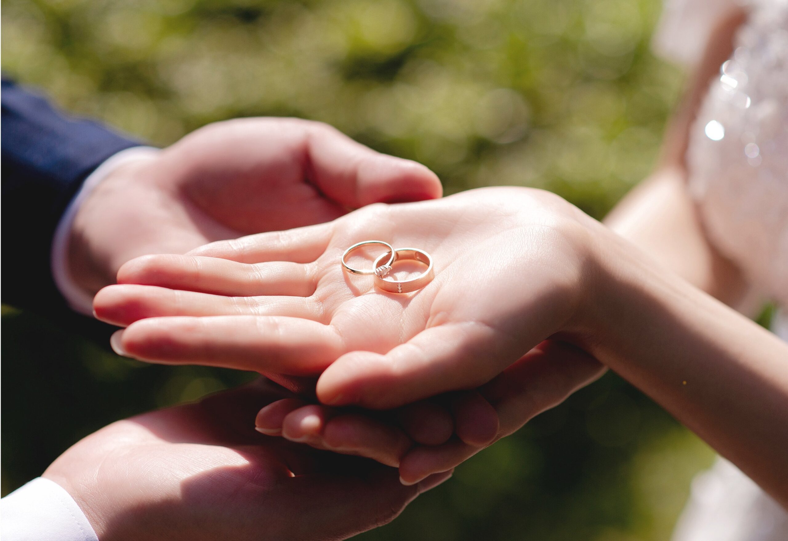 Các loại vàng thường làm nhẫn cưới