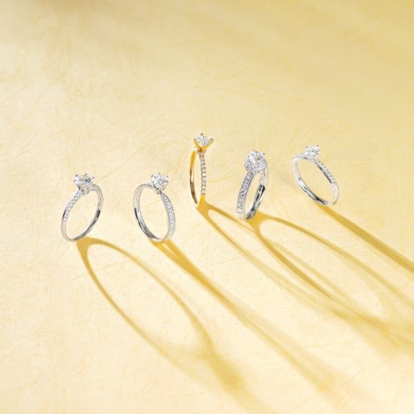 Nhẫn vàng 18K xi trắng là gì?