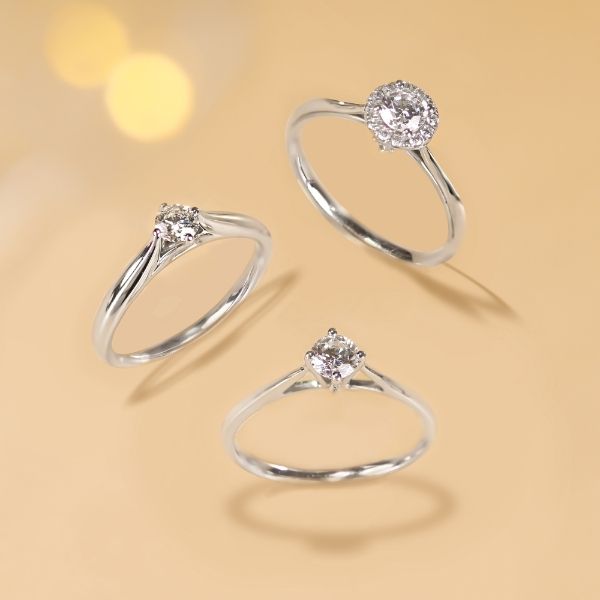 Nhẫn vàng 18K xi trắng giá bao nhiêu?