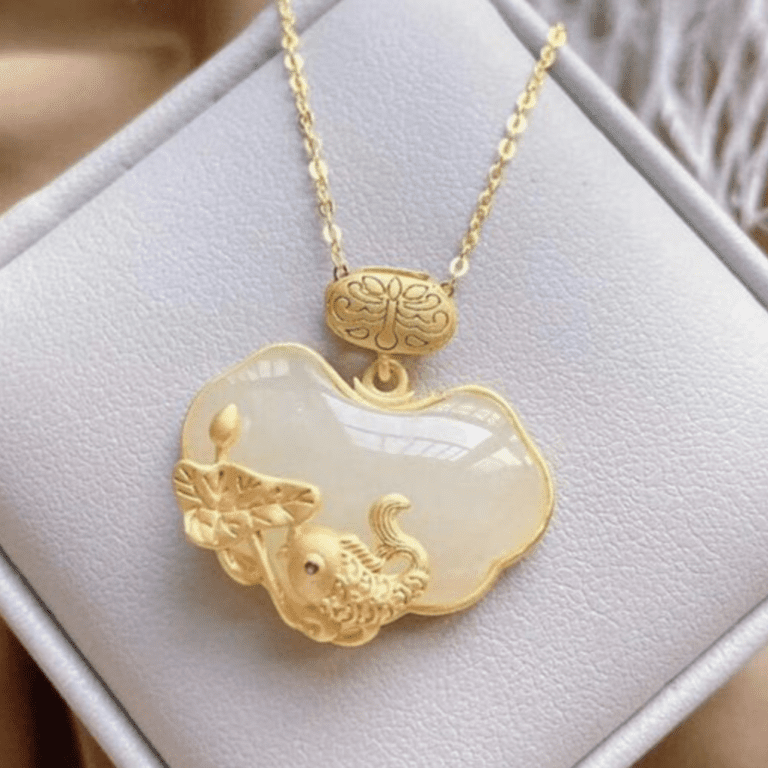 Cách lựa chọn vòng charm đá phù hợp với bản mệnh