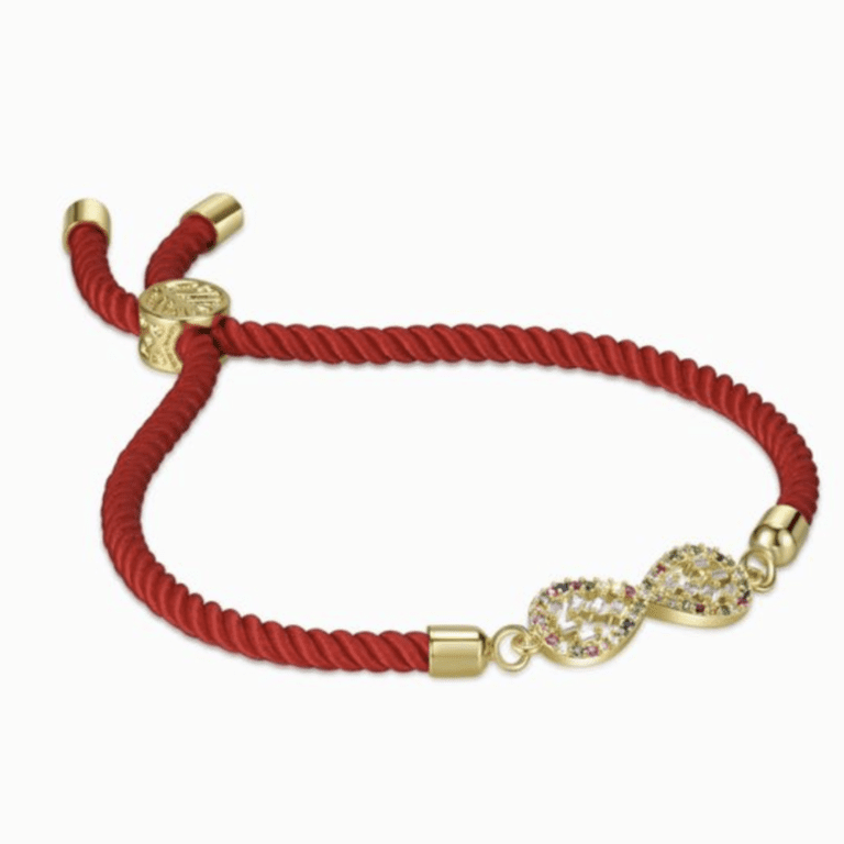 Vòng charm dây đỏ: món trang sức mang lại may mắn và tình yêu