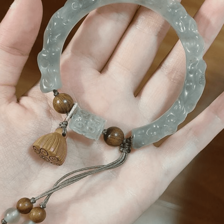Tìm hiểu về charm lu thống
