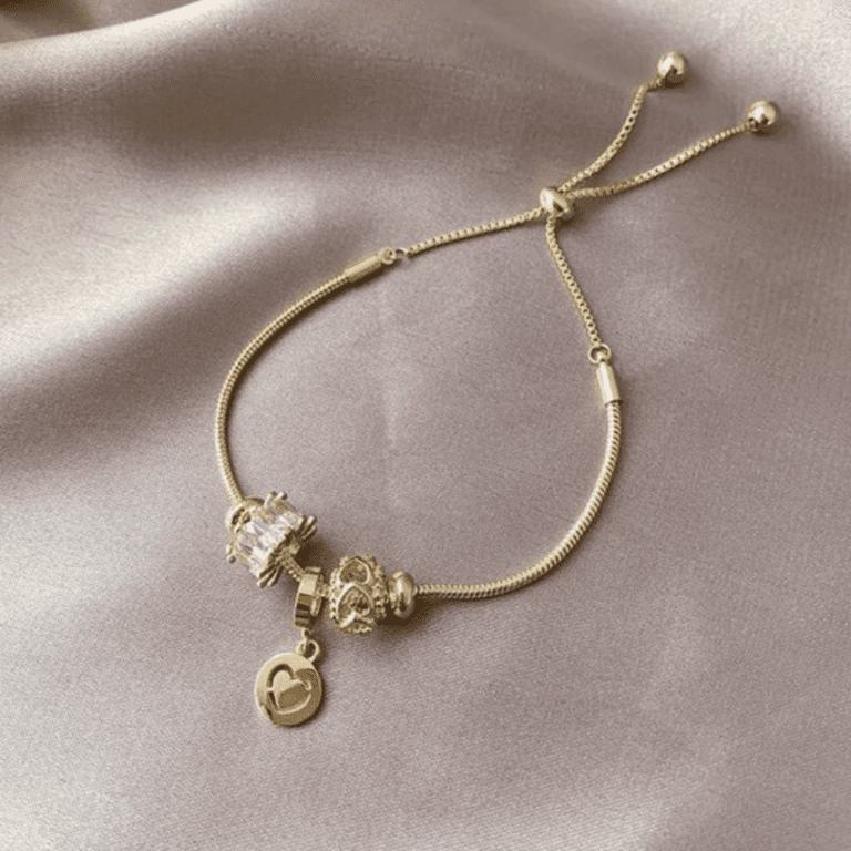 Vòng tay charm vàng 18k và ý nghĩa phong thủy trong cuộc sống