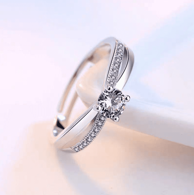 Bạc ý 925 có bị đen không và những sự thật bạn nên biết