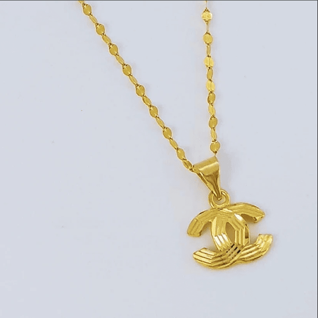 Dây chuyền vàng 18k cho bé gái sự quan tâm của cha mẹ đối với con 3