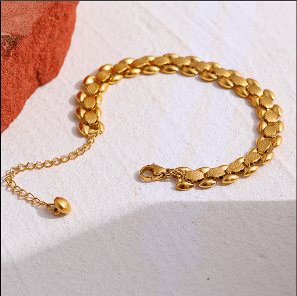Lắc tay nam vàng 18k 5 chỉ biểu tượng của sự sang trọng, đẳng cấp và phong cách 1