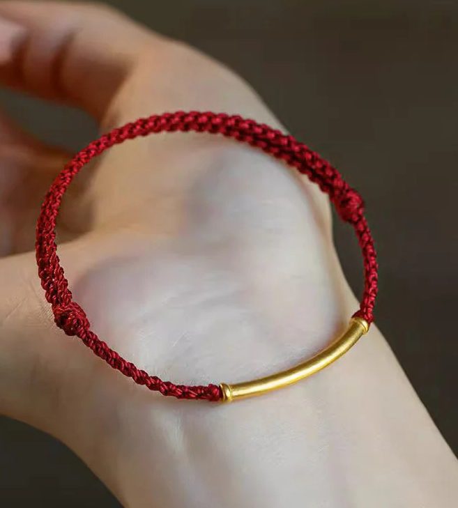 Muốn mua lắc tay vàng 18k dưới 5 triệu? Đọc ngay bài này trước khi quyết định!