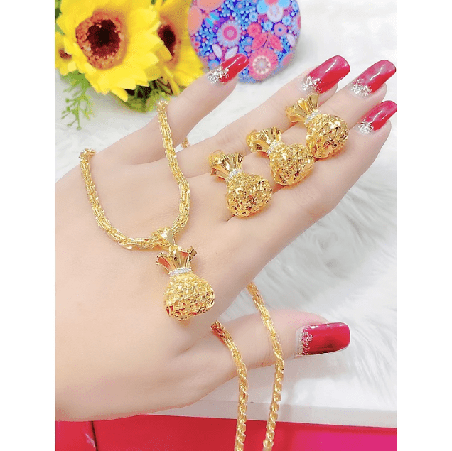 Mặt dây chuyền hình túi tiền thể hiện sự thịnh vượng, giàu có và may mắn