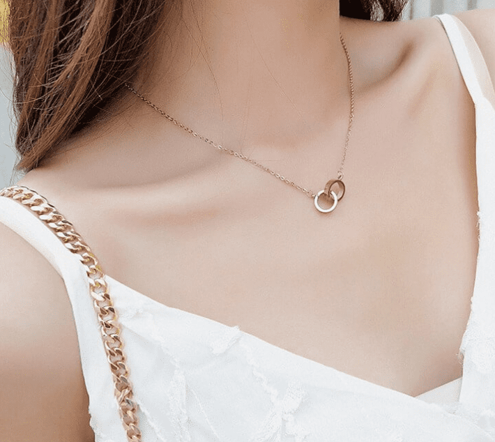 Mặt dây chuyền nhẫn phong cách độc đáo và phong thủy