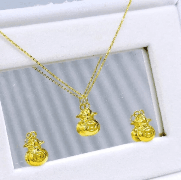 Mặt dây chuyền túi tiền thể hiện ước vọng về tài lộc và vận may