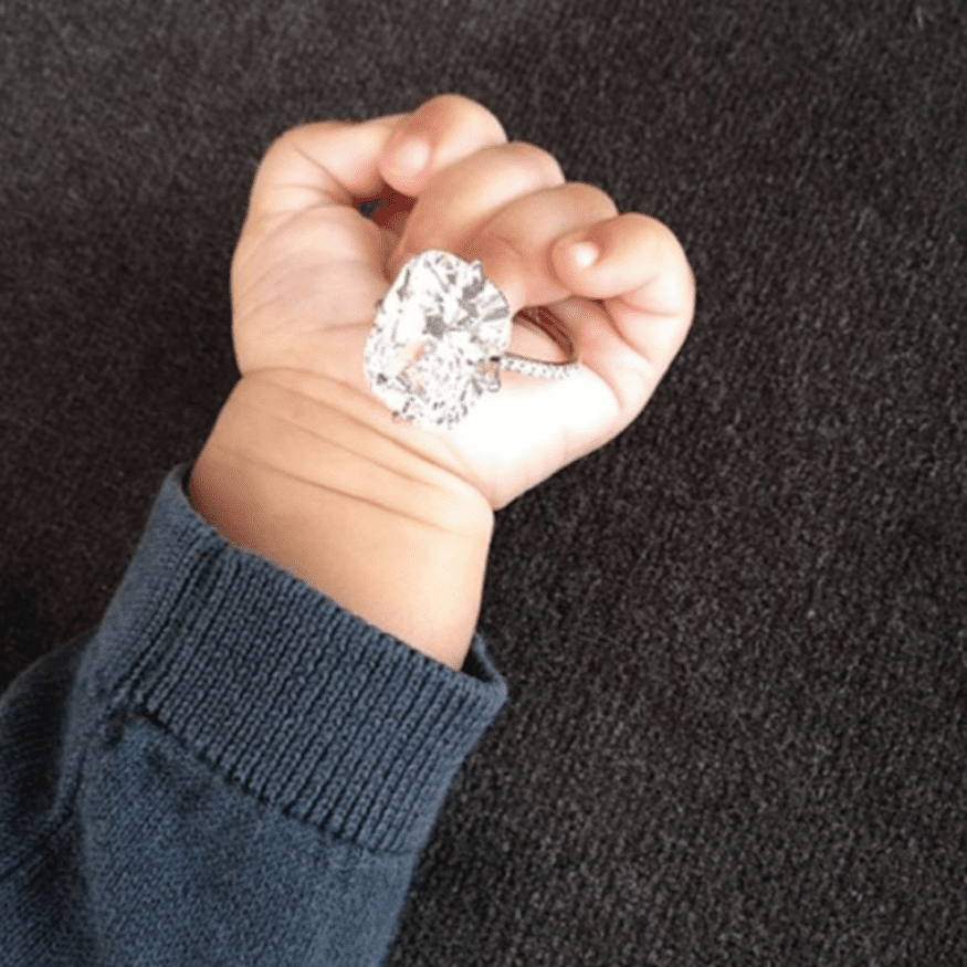 Mẫu nhẫn đính hôn của Kim Kardashian