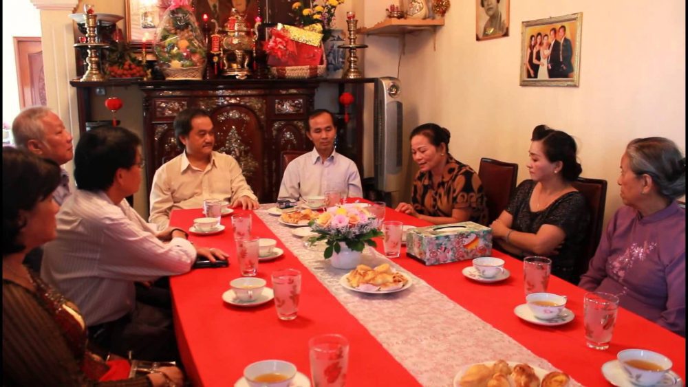 Nhà gái làm gì ngày dạm ngõ?