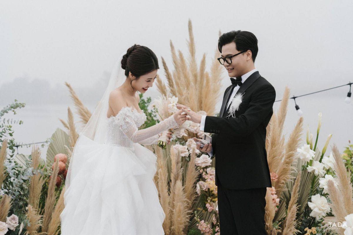 Nhẫn cưới trao khi nào