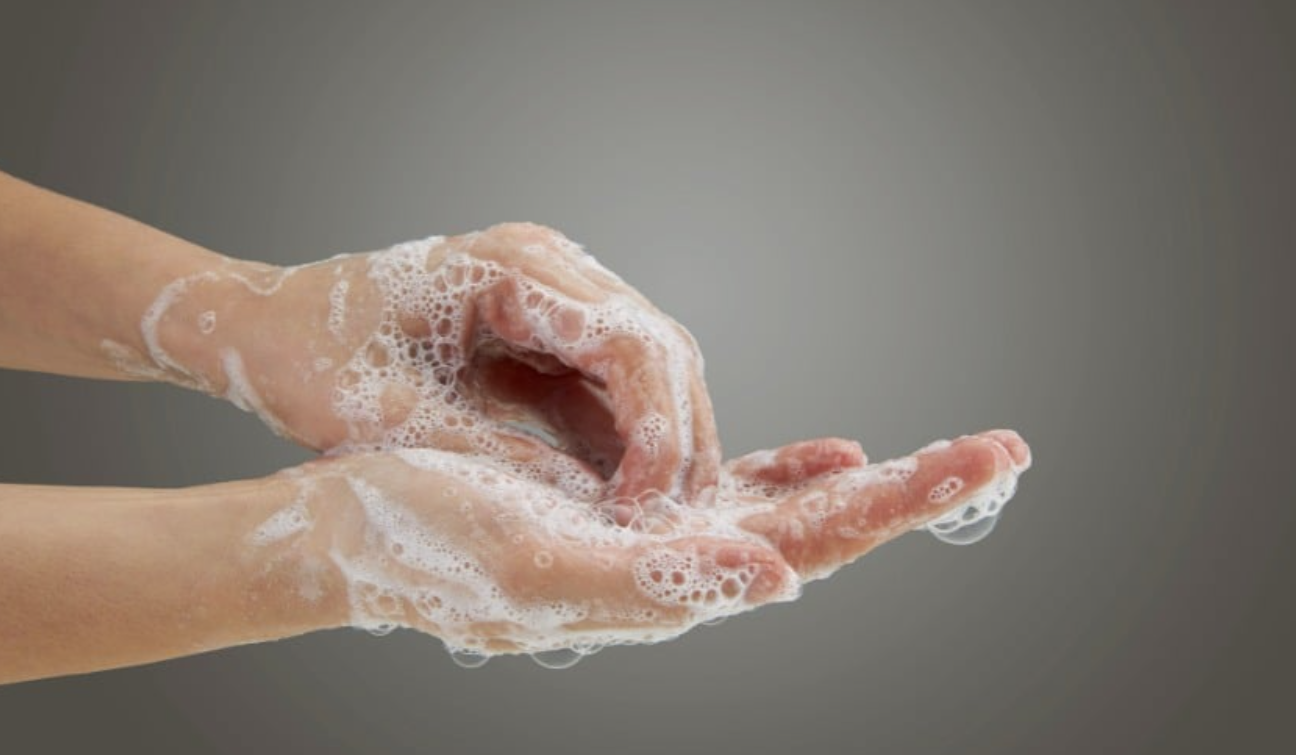 Cách tháo nhẫn bị chật không bị đau