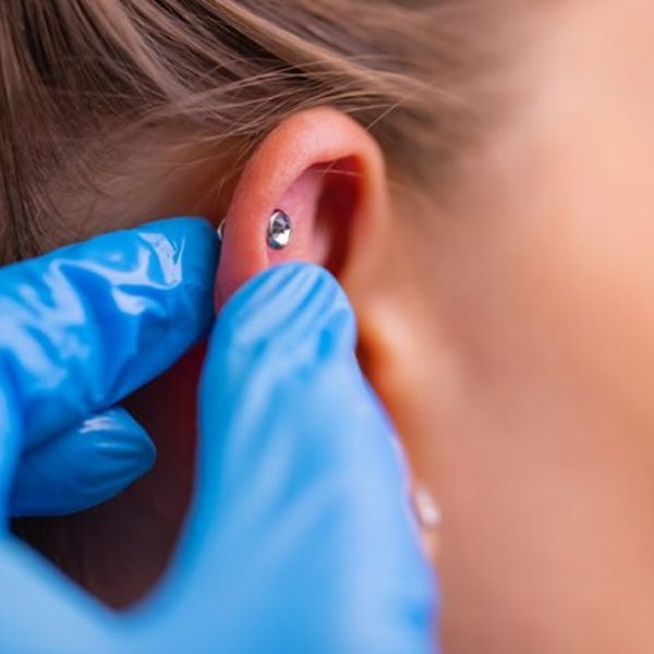 Bấm lỗ tai bao lâu thì lành?