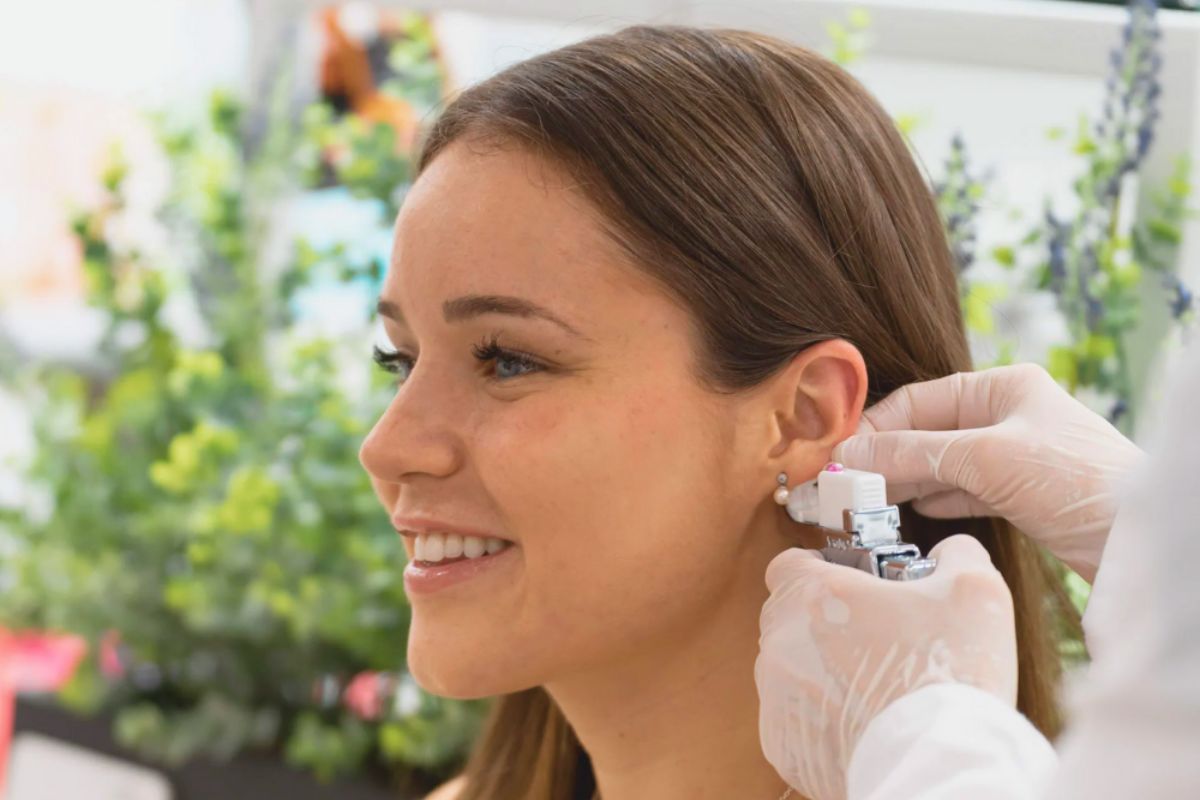 Bấm lỗ tai bao lâu thì lành