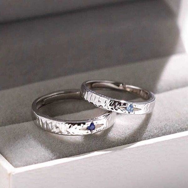 Cách chọn nhẫn cưới phong thủy cho người mệnh Thủy