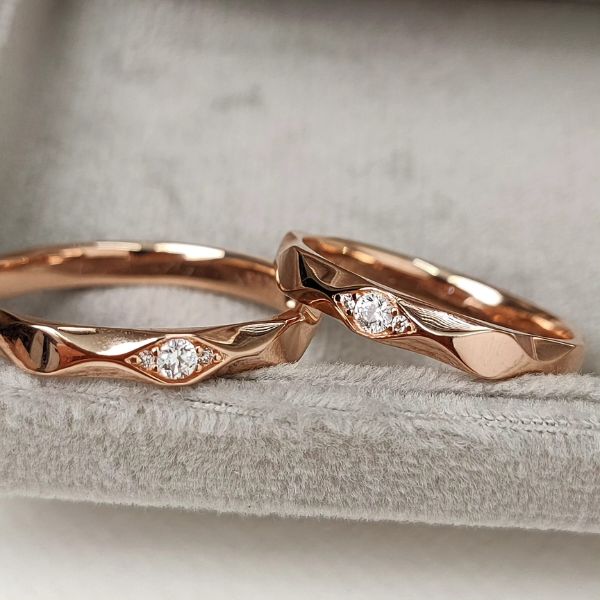 Cách chọn nhẫn cưới phong thủy cho người mệnh Thổ