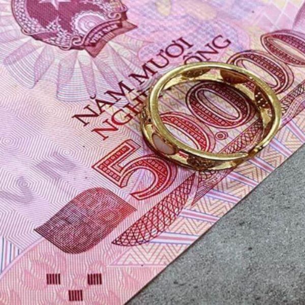 Cách đo size nhẫn bằng tiền