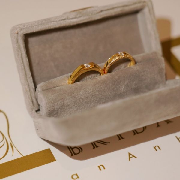 Có nên đổi nhẫn cưới không nếu nhẫn bị xước?