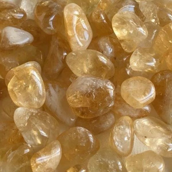 Đá thạch anh vàng trong phong thủy và năng lượng sống