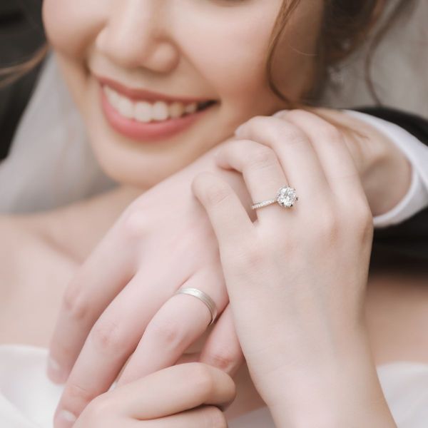 Dấu hiệu cô ấy sẵn sàng kết hôn với bạn