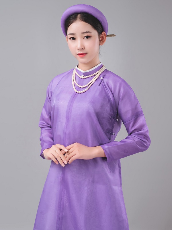 Dây chuyền ngọc trai mặc áo dài