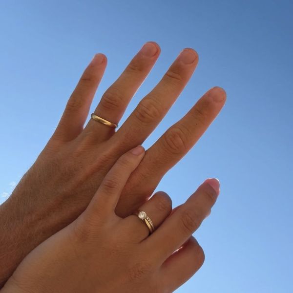 Giá nhẫn cưới vàng tây mới nhất 2026