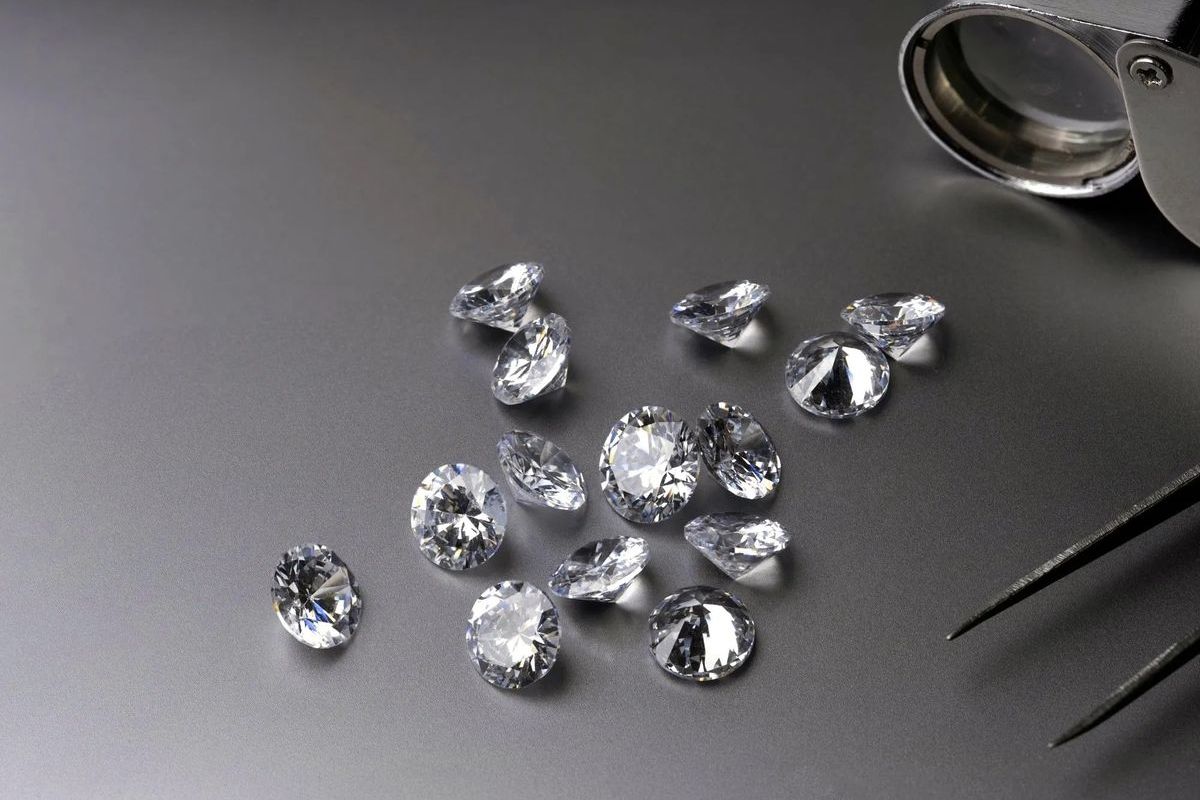 Kim cương có bị mẻ không?